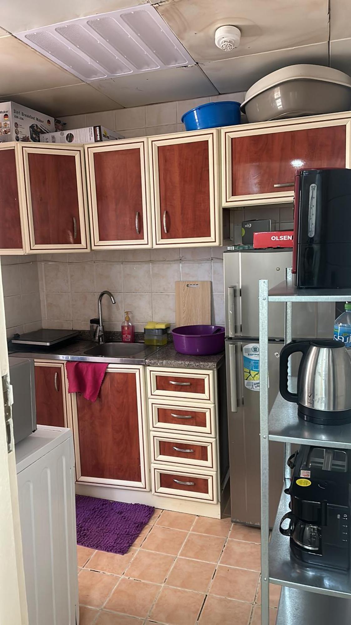 The Purple Place Apartment อาบูดาบี ภายนอก รูปภาพ