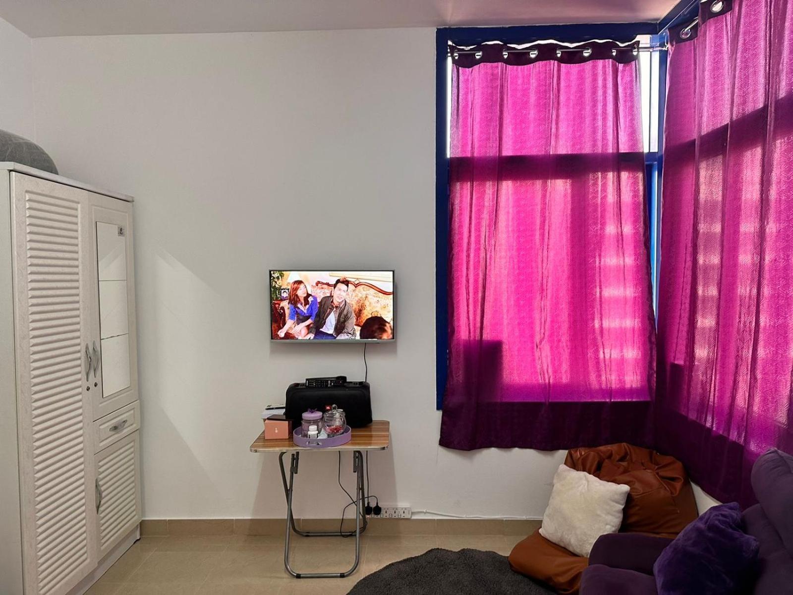 The Purple Place Apartment อาบูดาบี ภายนอก รูปภาพ